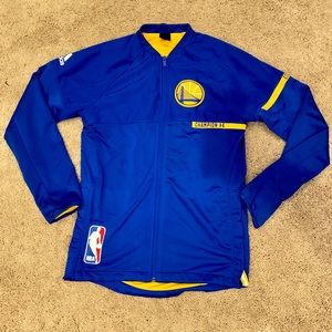 Men’s Golden State Warrior Champion 4 jacket.